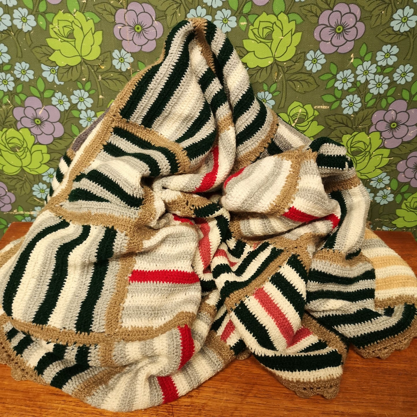 Knitted Patchwork Shabby Chic granny Squares Blanket Throw