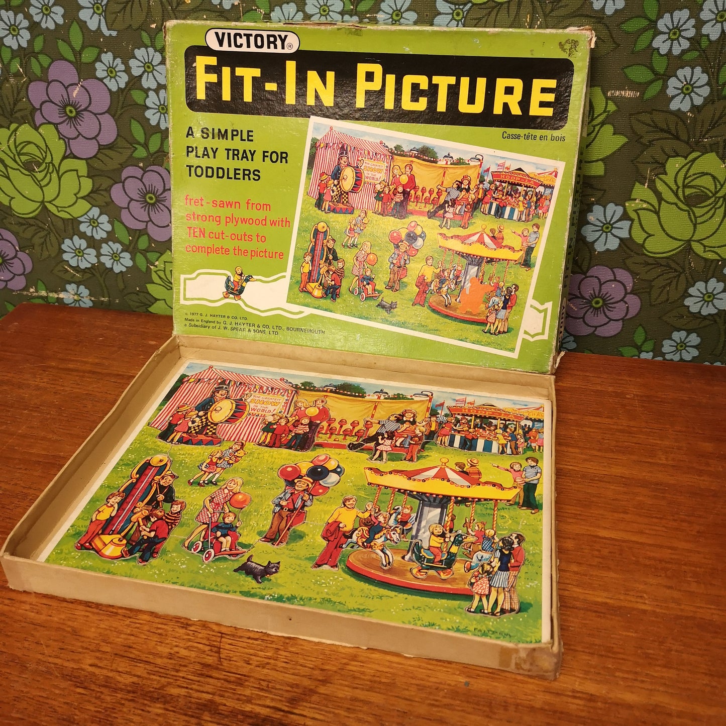 Vintage 70's Wooden Fairground Tray Puzzle by Victory