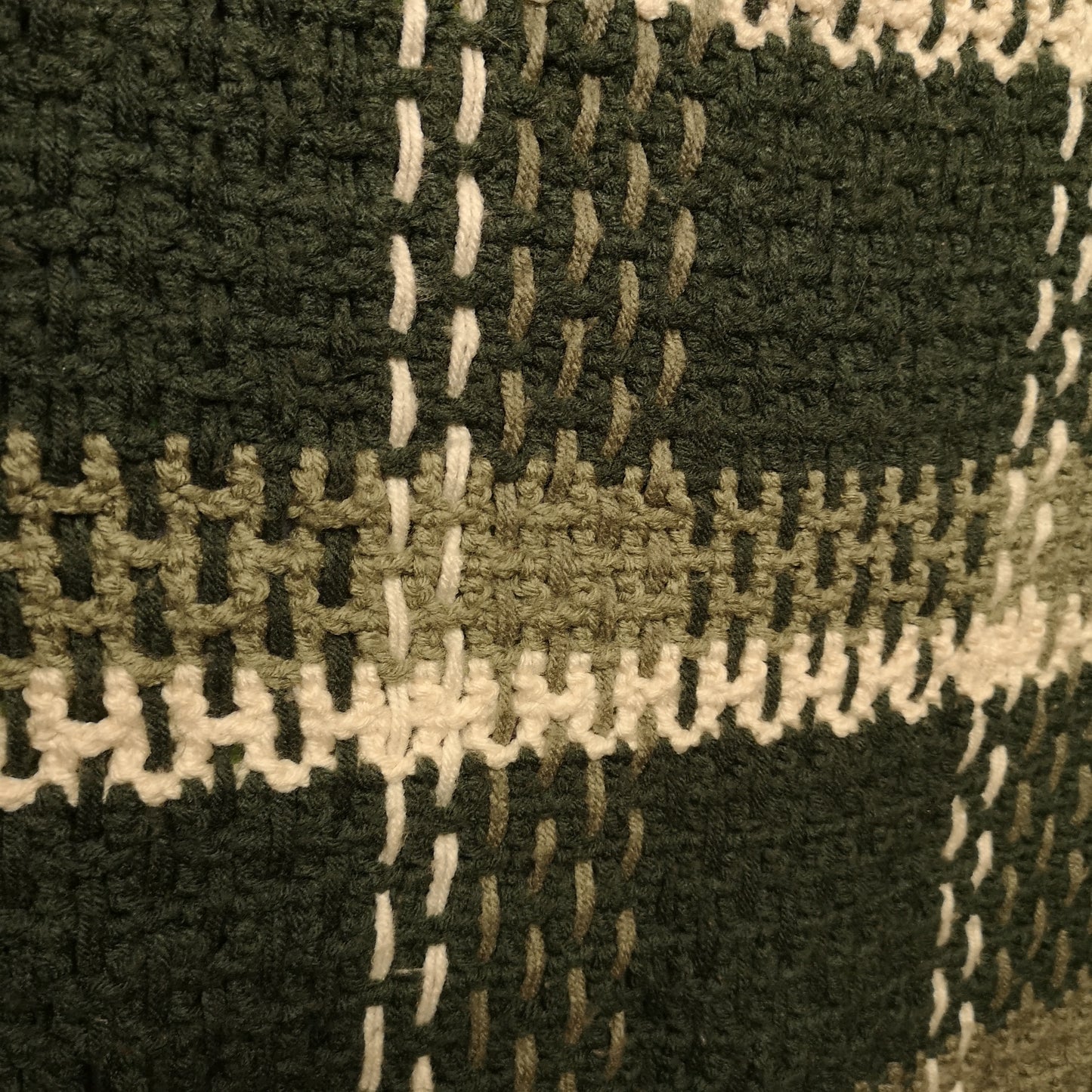 Green Grey Checked Basket effect Knitted Blanket Bedspread