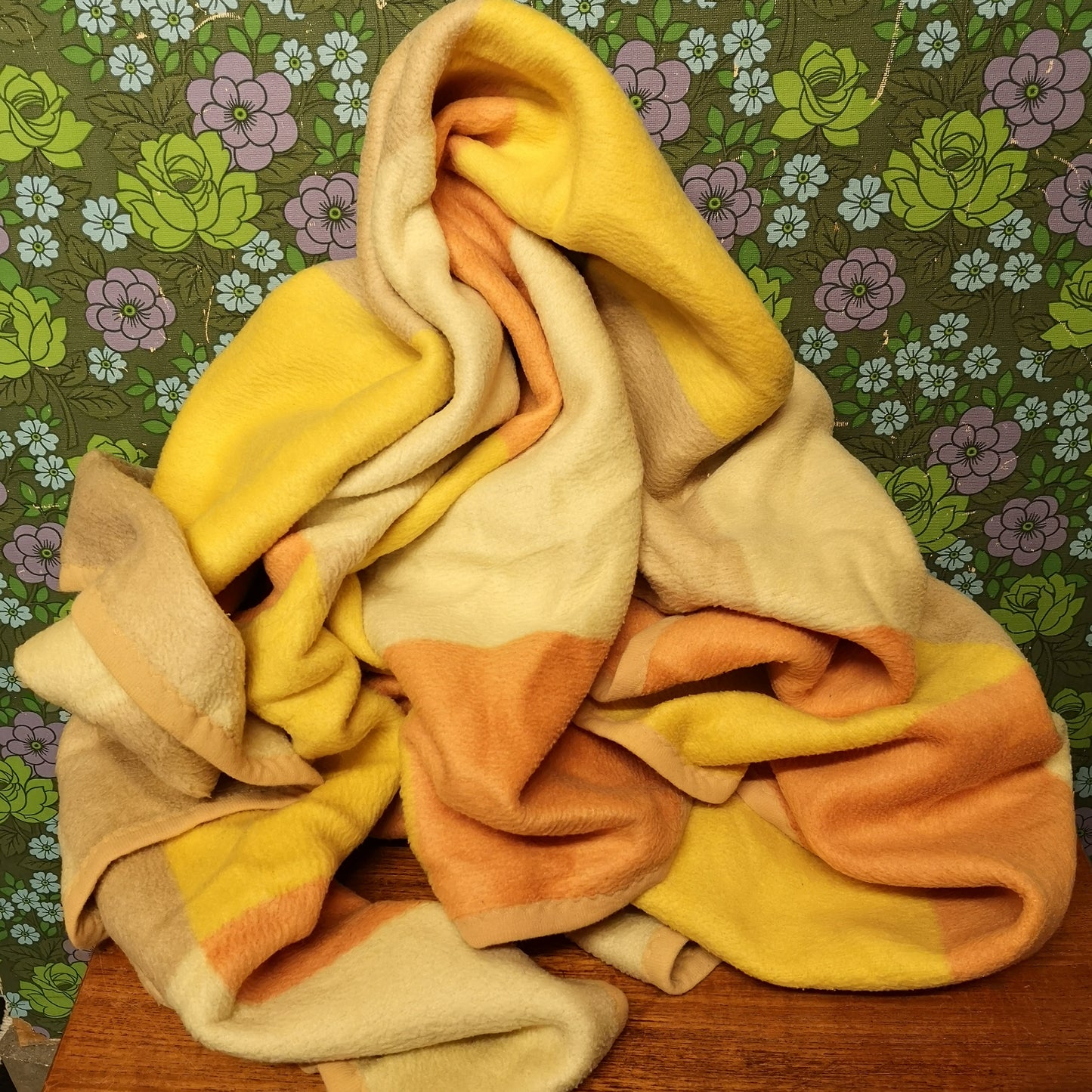 Retro Checked Brown Yellow Beige Orange Bedspread Blanket