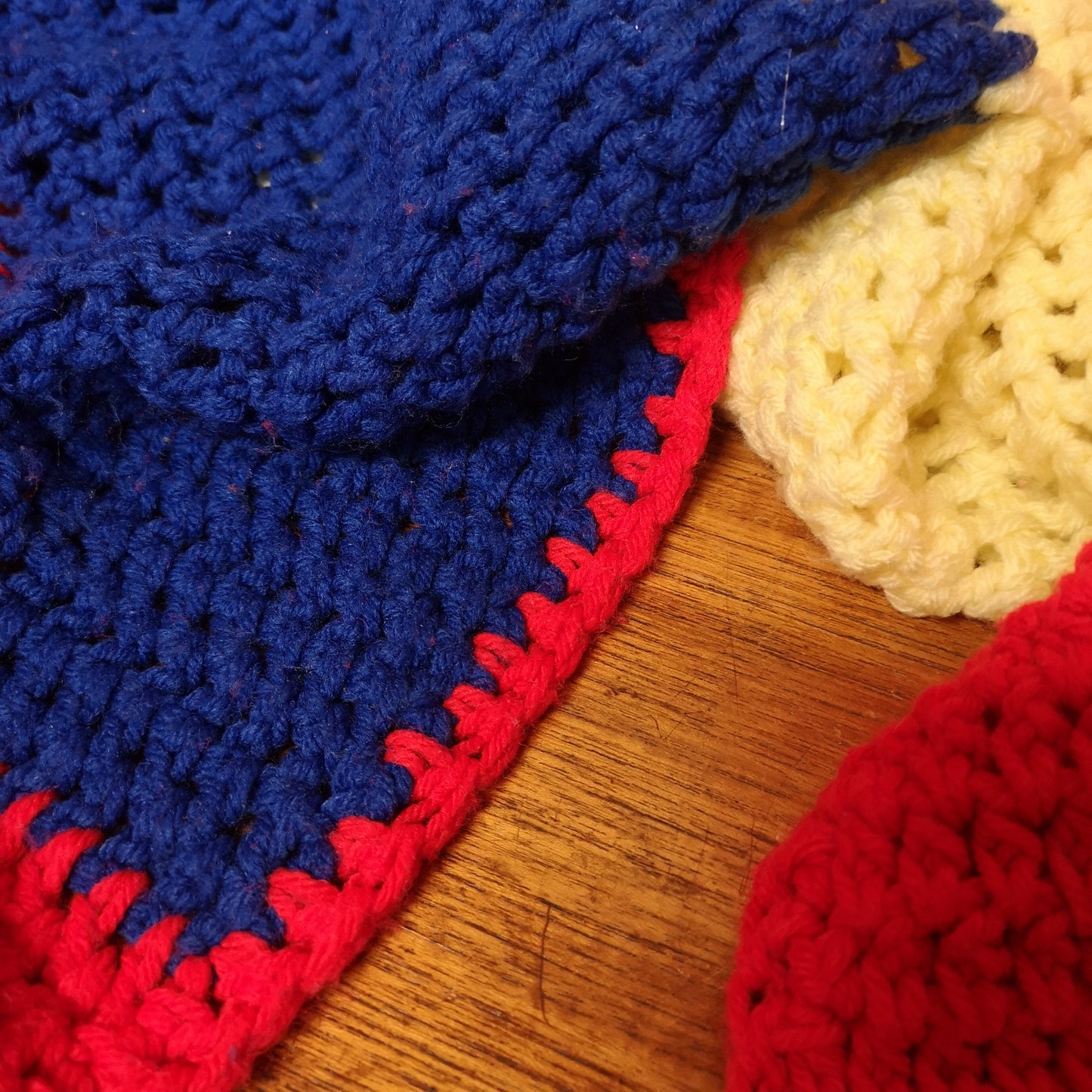 Large Blue Red Yellow Stripy knitted Blanket Bedspread