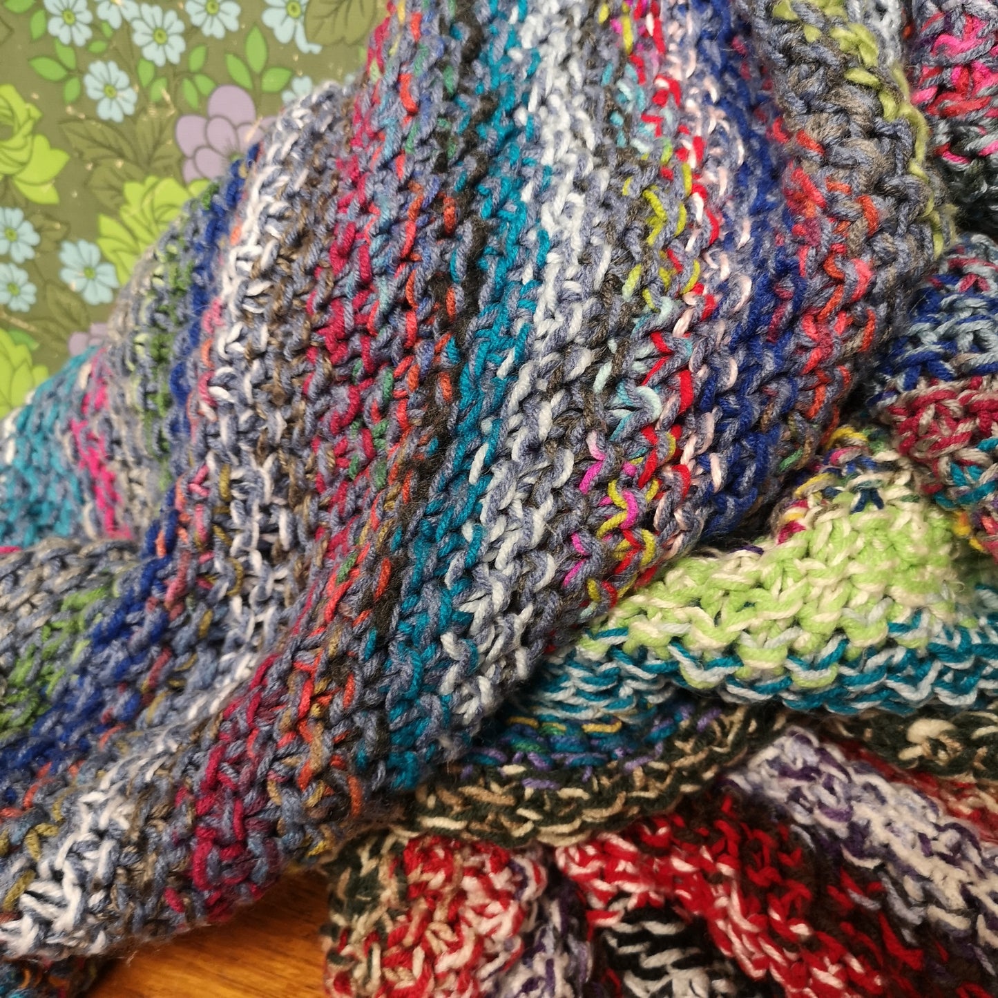 Large Colourful Stripy Knitted Blanket Warm King-size Bedspread