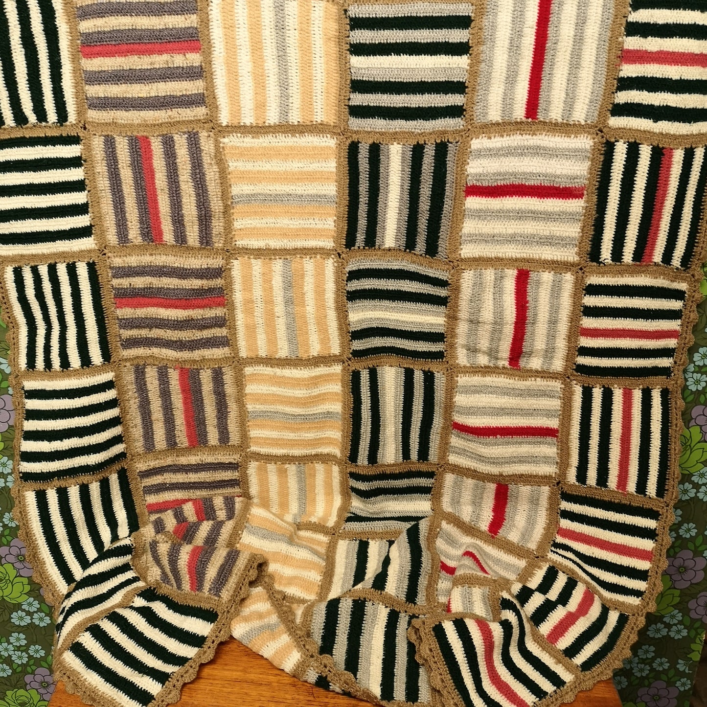 Knitted Patchwork Shabby Chic granny Squares Blanket Throw