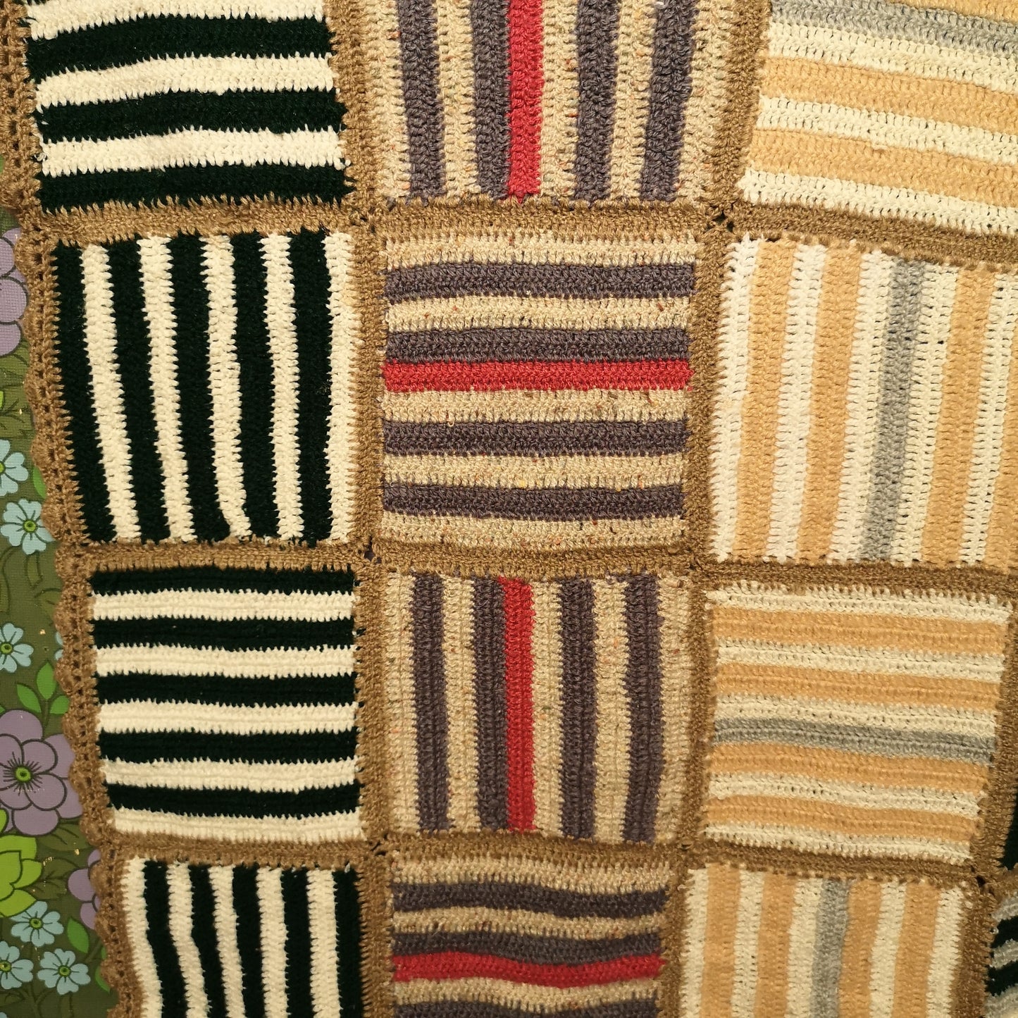 Knitted Patchwork Shabby Chic granny Squares Blanket Throw