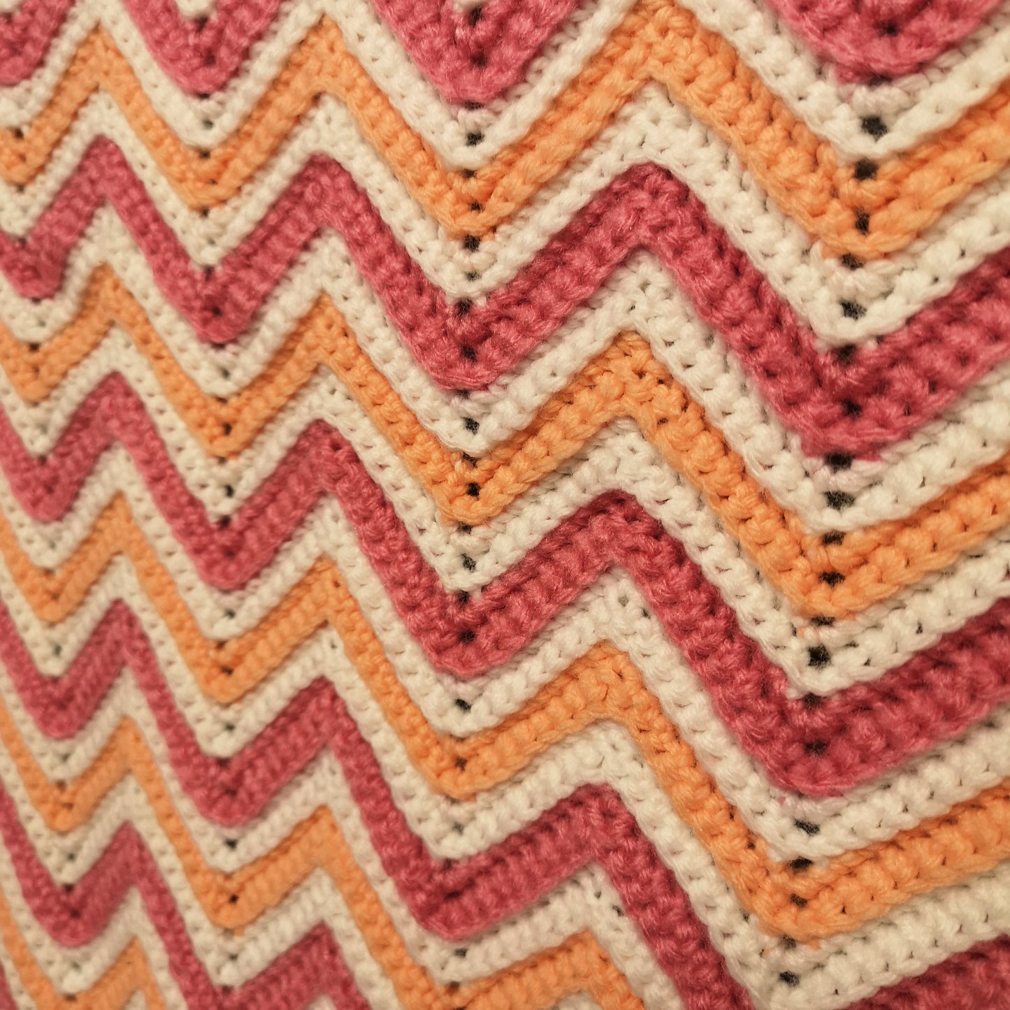 Pink Peach Stripy Zig Zag Knitted Single Blanket Bedspread