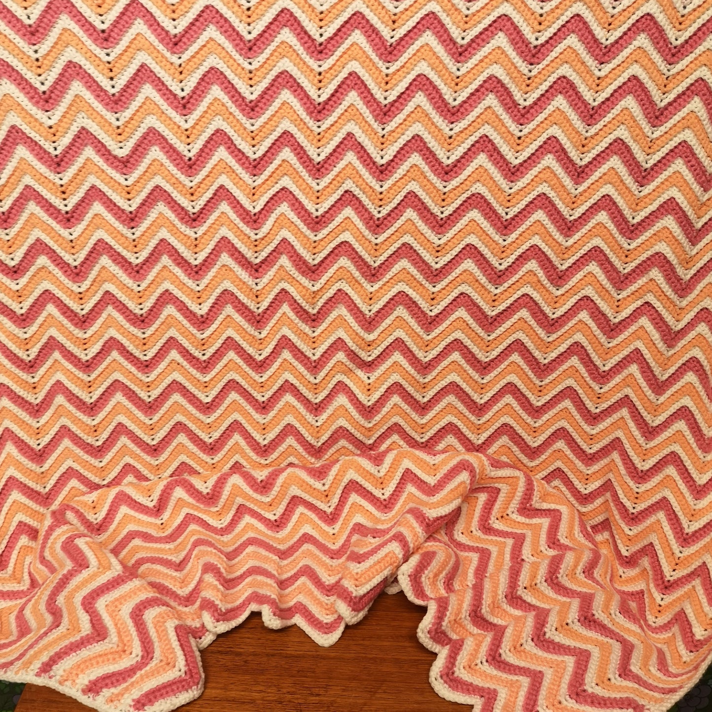 Pink Peach Stripy Zig Zag Knitted Single Blanket Bedspread
