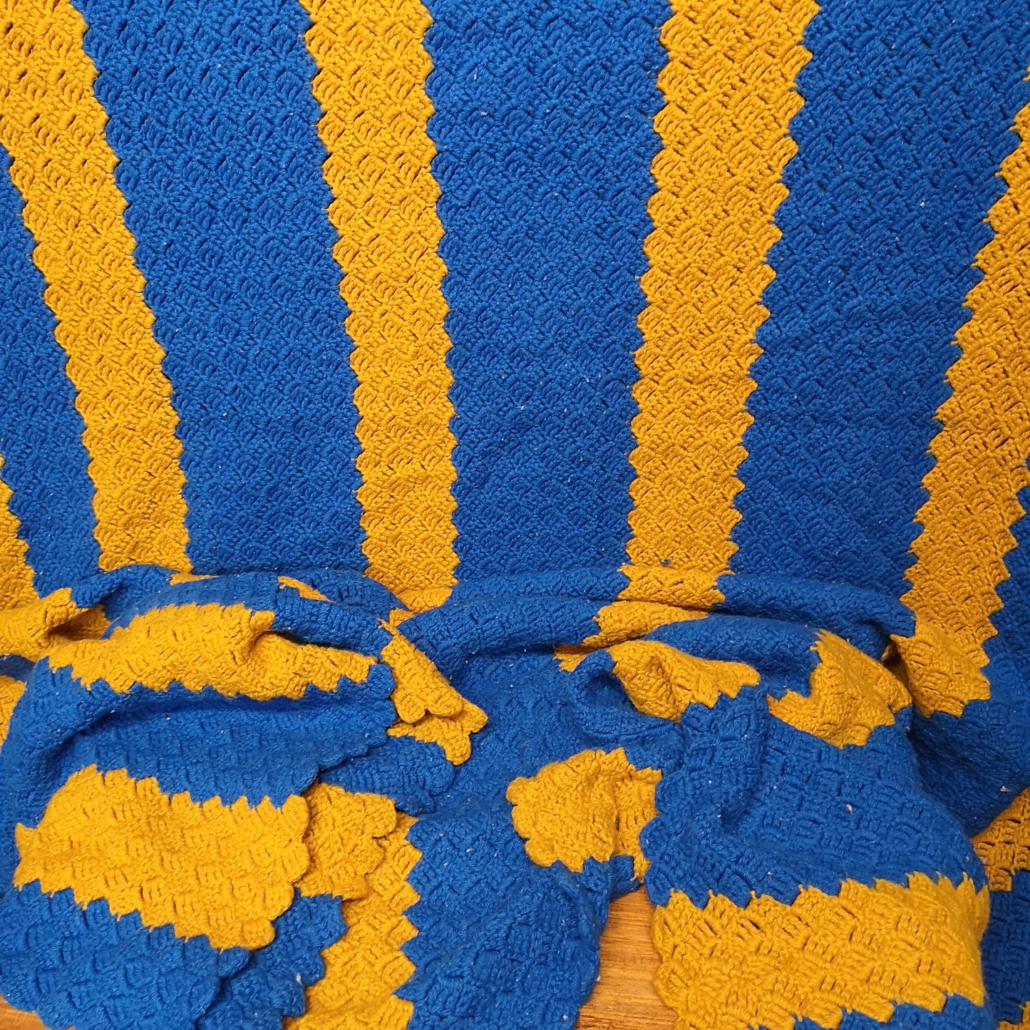 Large King-size Blue Gold Yellow Stripes Knitted Bedspread Blanket