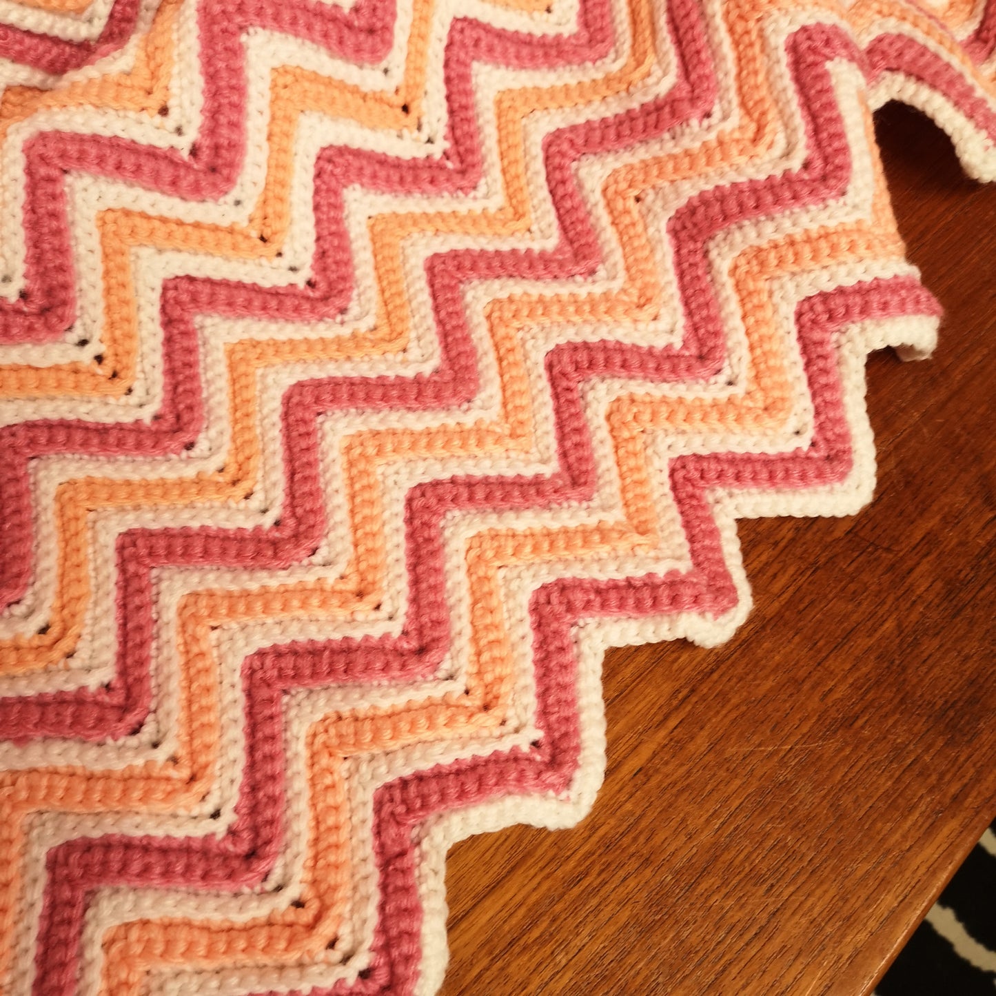 Pink Peach Stripy Zig Zag Knitted Single Blanket Bedspread