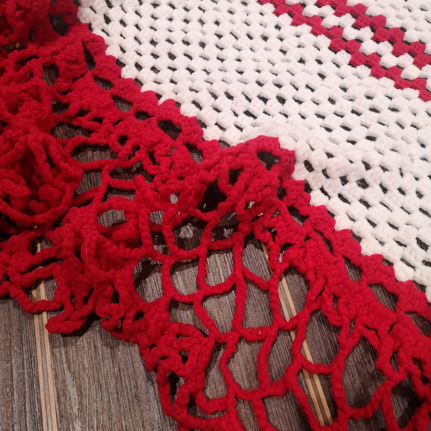 Red White Bedspread Vintage Knitted Crochet Double Bed Blanket Throw