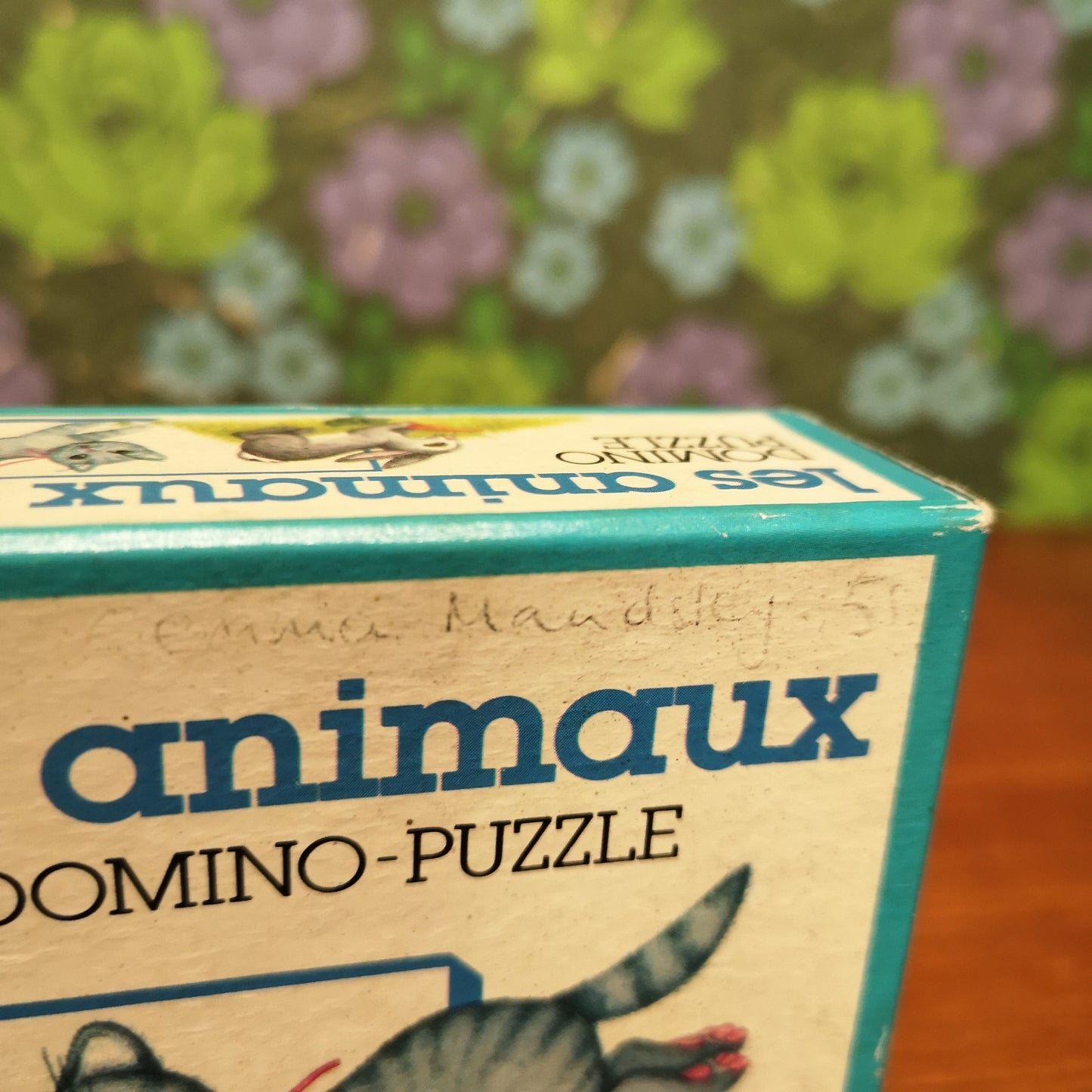 Vintage Animal Dominoes Game in French