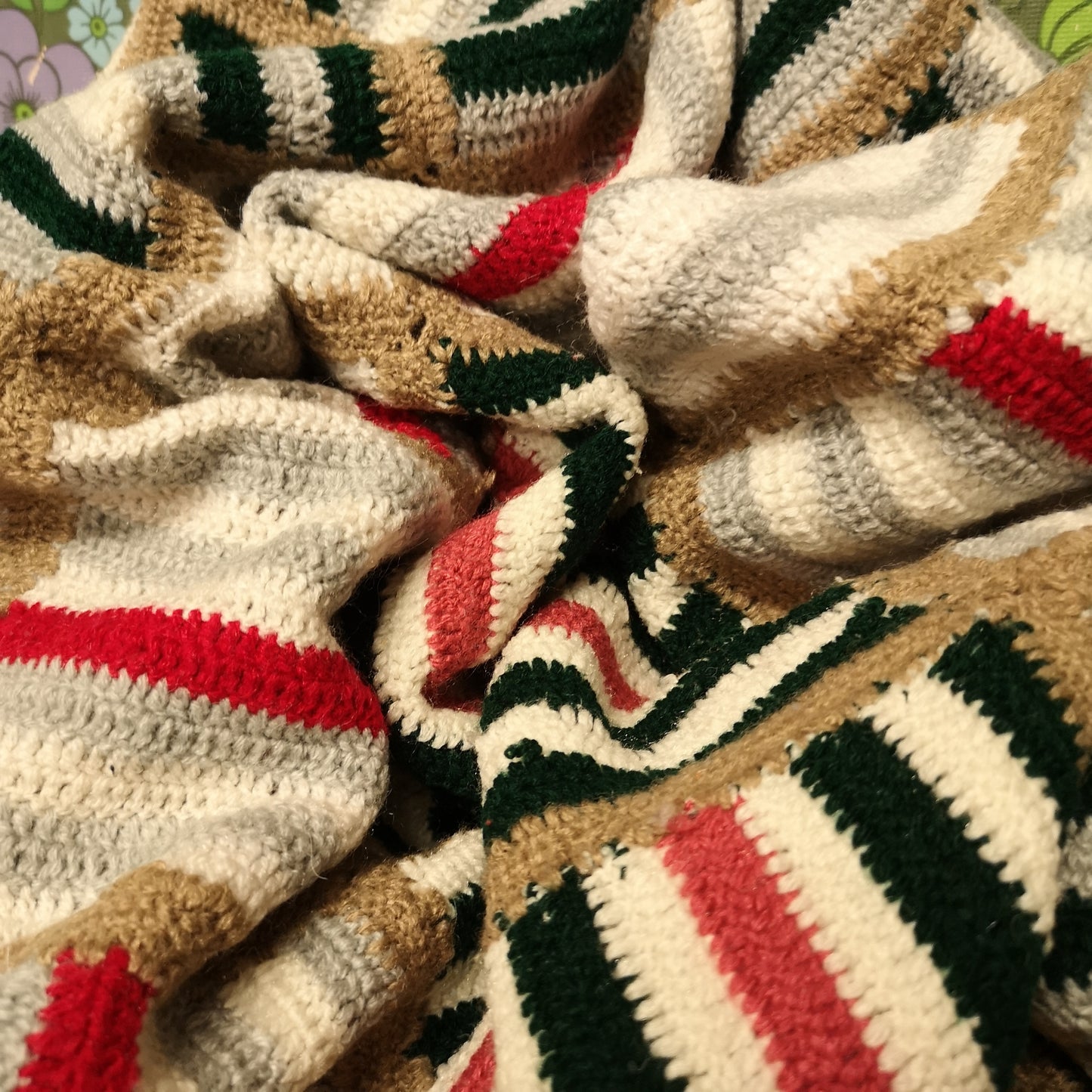 Knitted Patchwork Shabby Chic granny Squares Blanket Throw