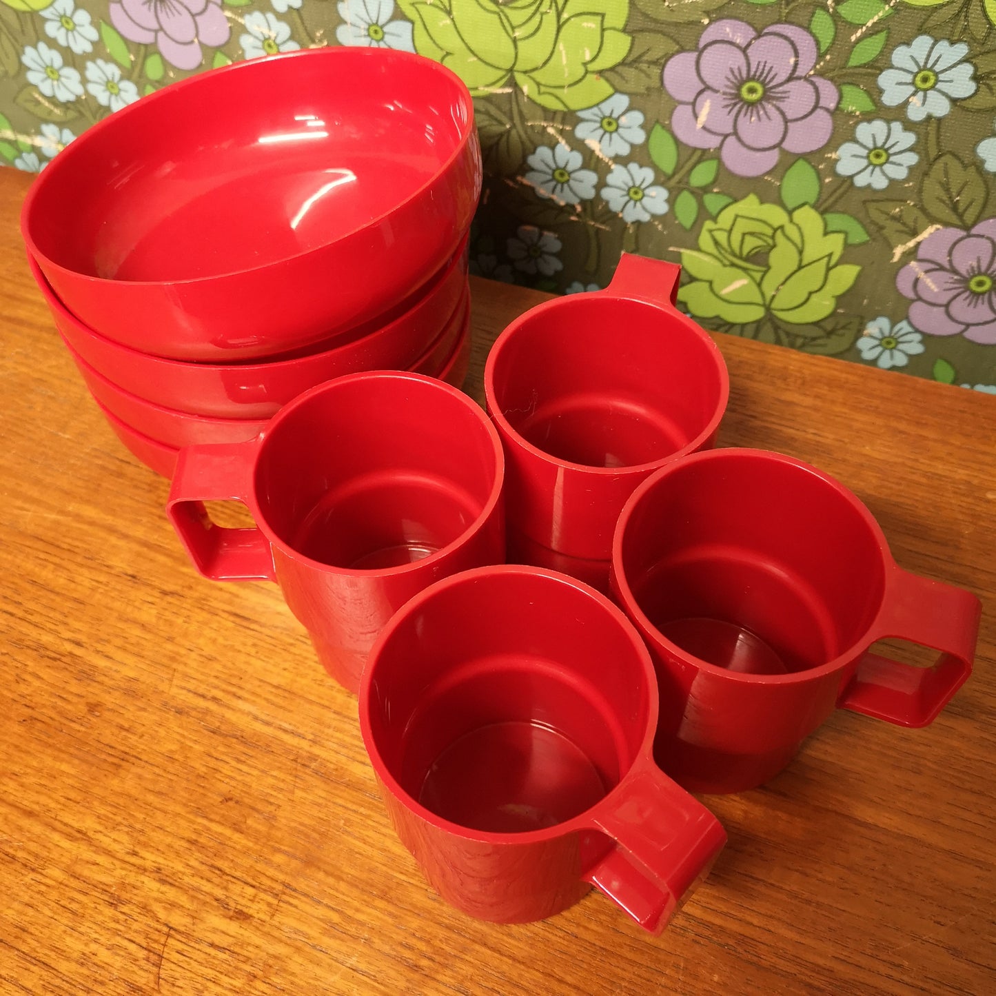 Red Plastic Picnic Camping Set Bowls and Cups