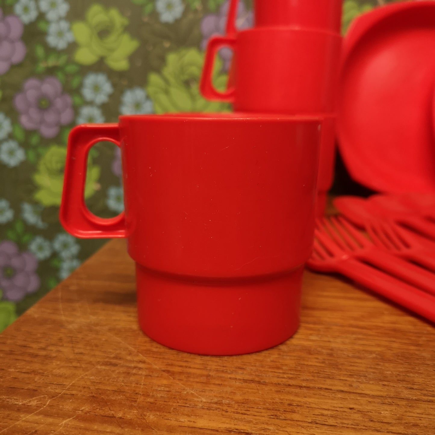 Red Plastic Picnic Camping Set Plates Cups Knives Forks Spoons