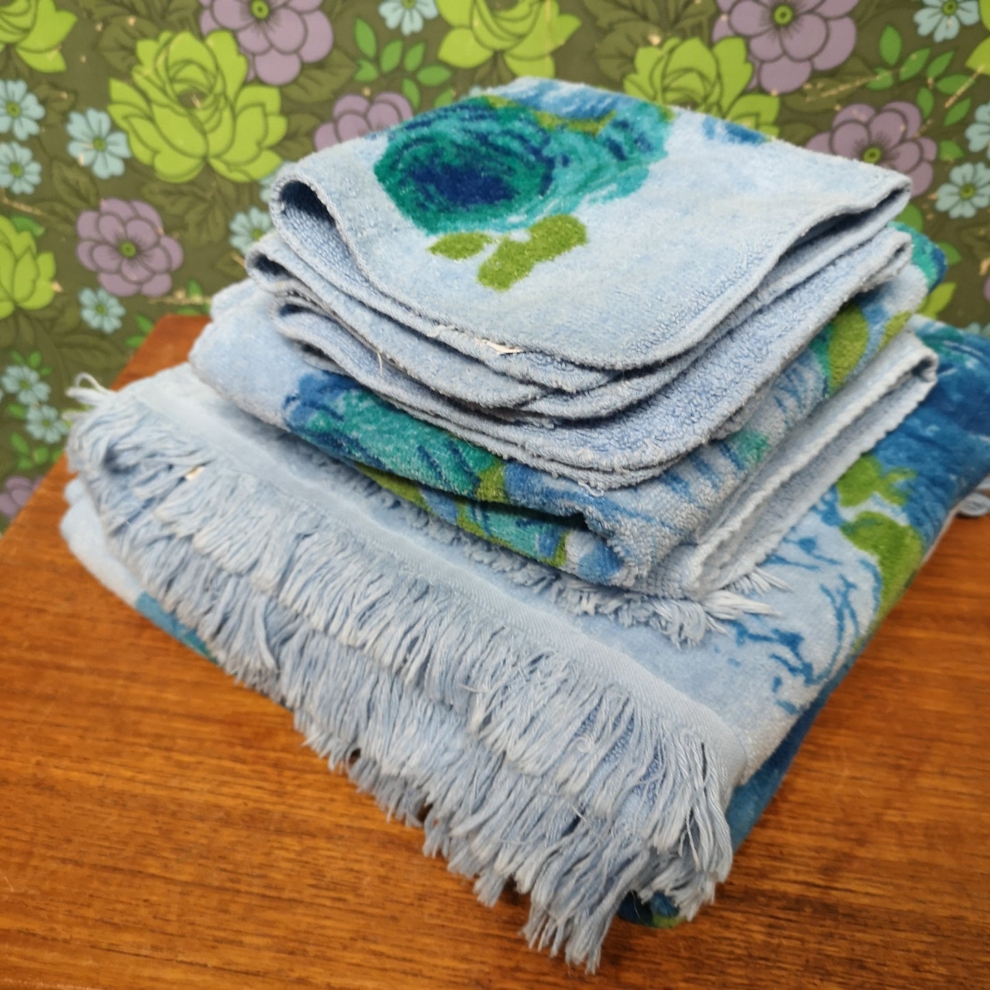 Blue Green Floral Vintage Cannon Monticello Towel Bale Bundle