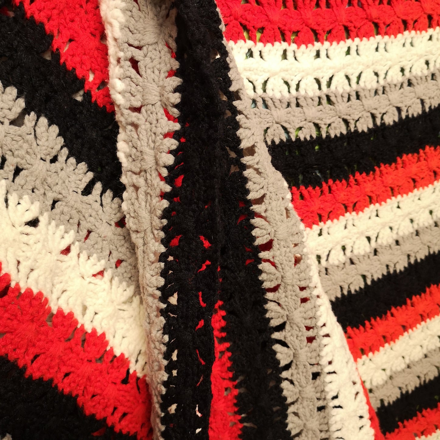 Grey Black Red Stripy Knitted Blanket Throw