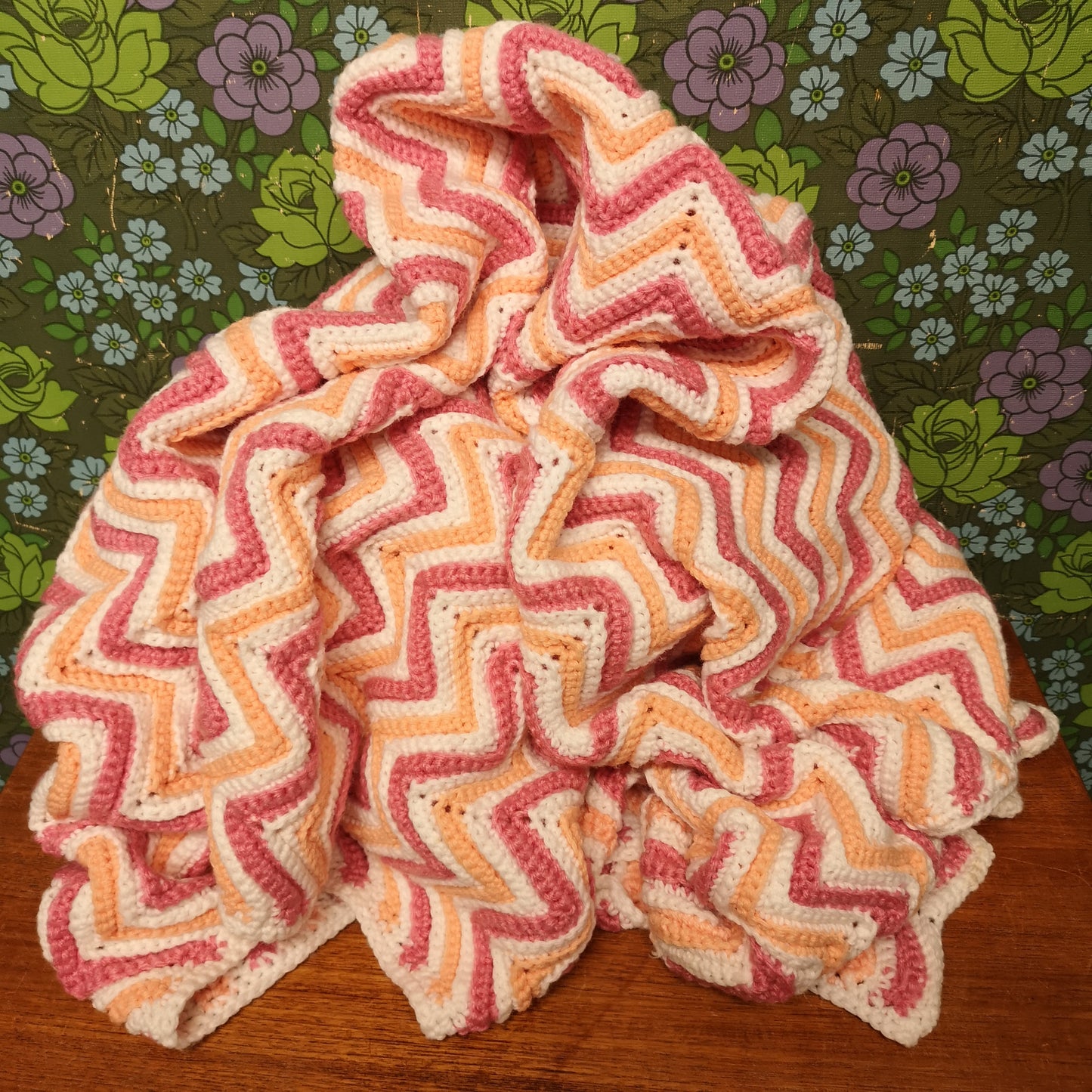 Pink Peach Stripy Zig Zag Knitted Single Blanket Bedspread