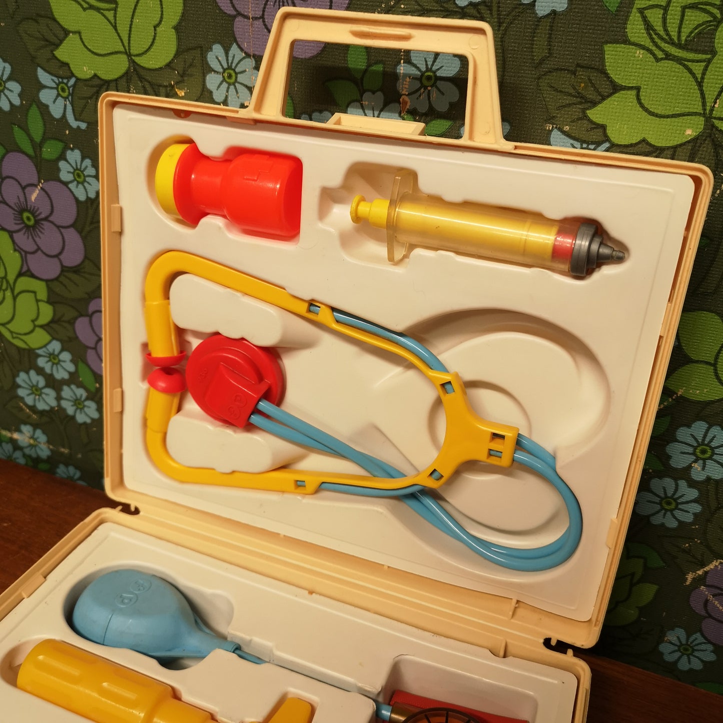 Vintage Fisher price Medical Kit Case 1977 #936