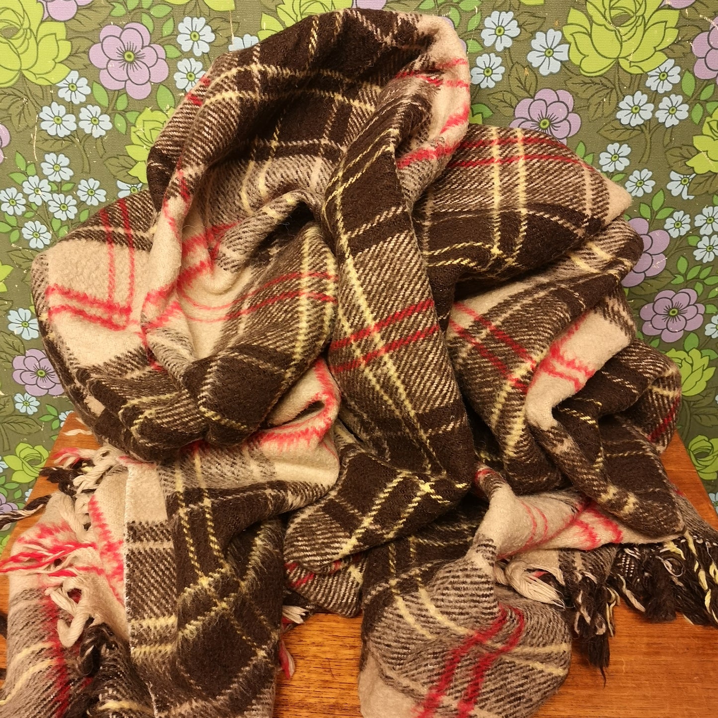 Retro Large Brown Red Checked Squares Double Blanket Campervan