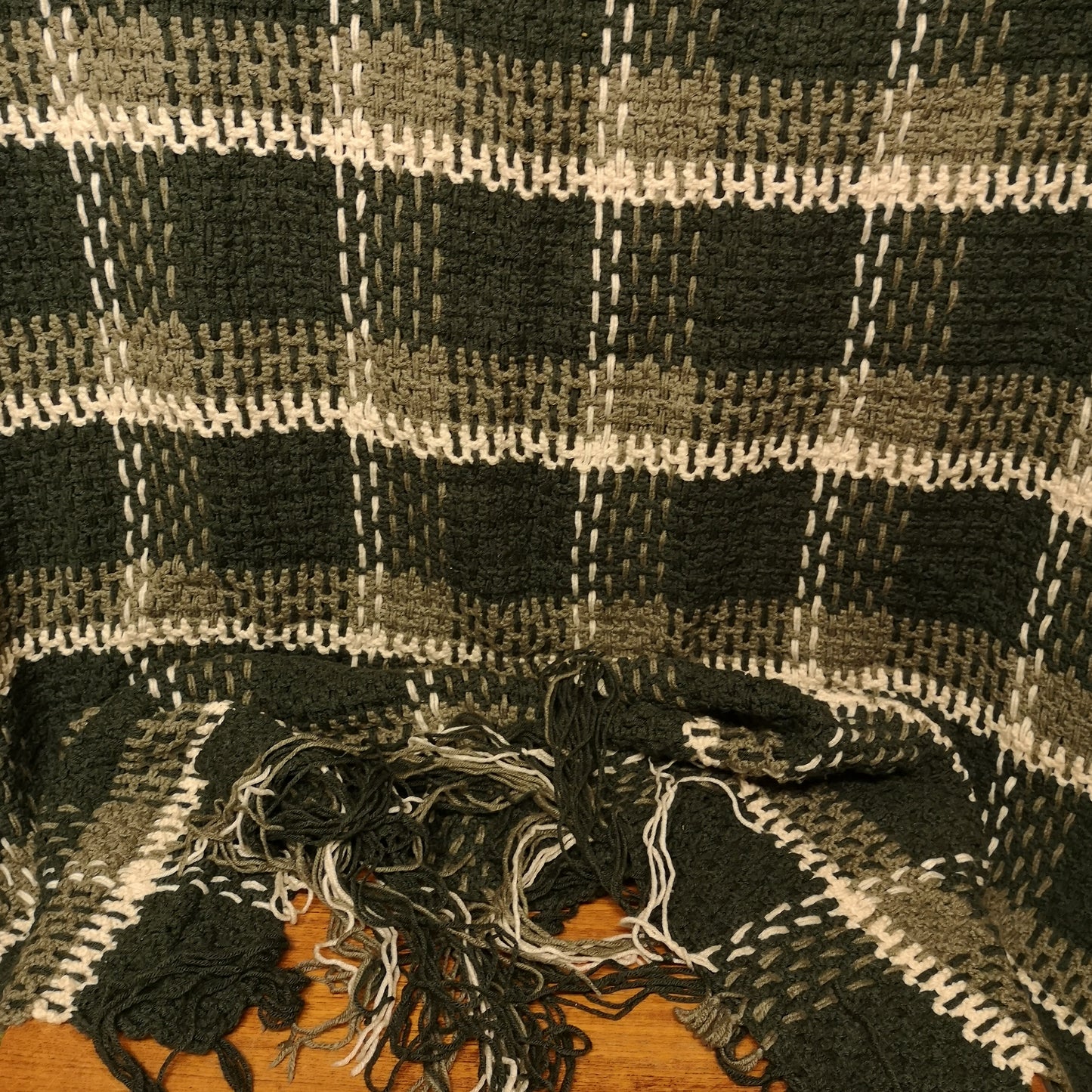 Green Grey Checked Basket effect Knitted Blanket Bedspread