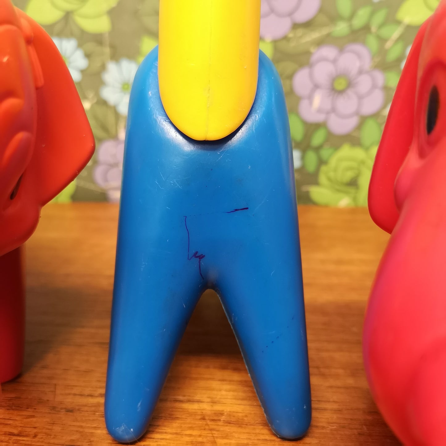 Tupperware Toy Animals Elephant Giraffe Dog Zoo it Yourself