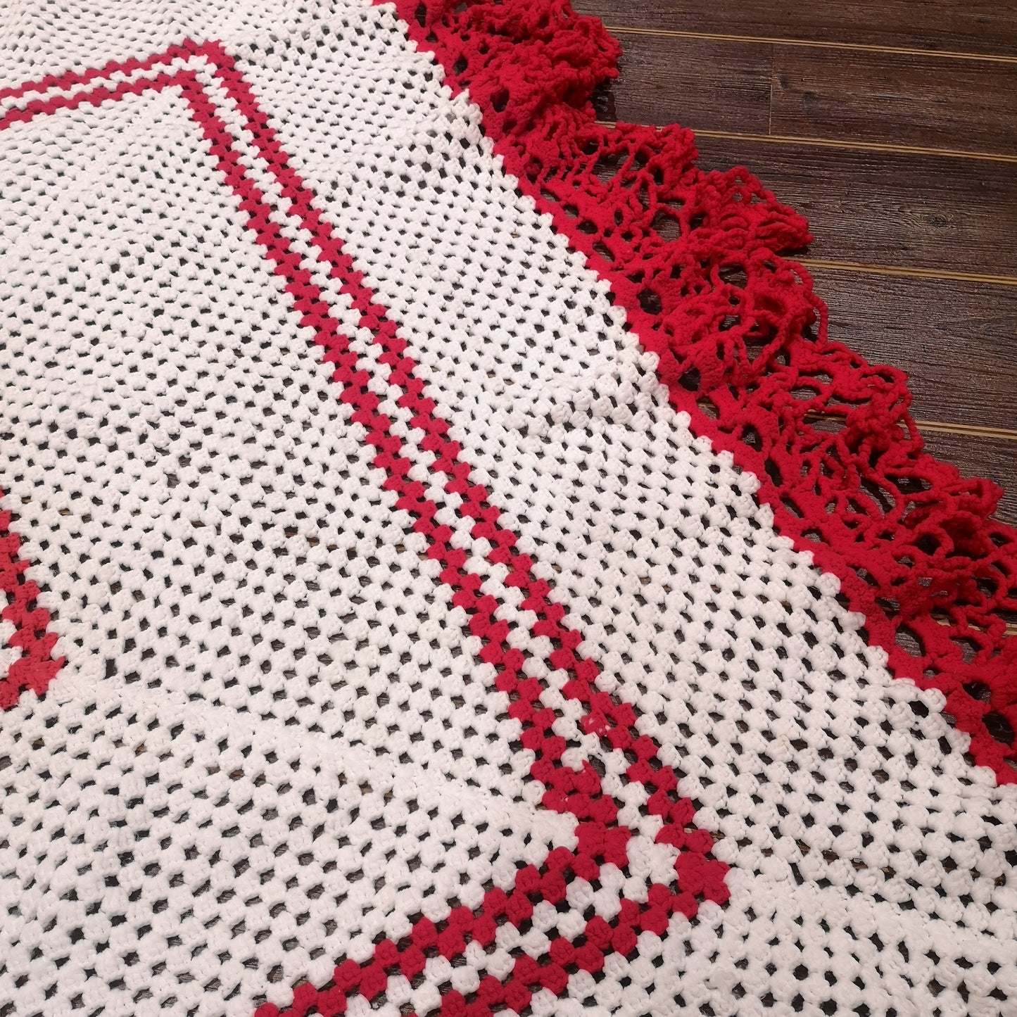 Red White Bedspread Vintage Knitted Crochet Double Bed Blanket Throw