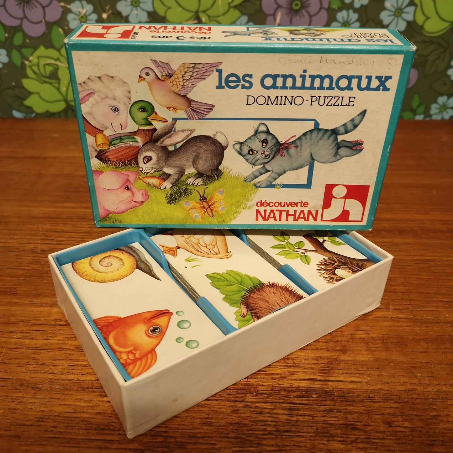 Vintage Animal Dominoes Game in French