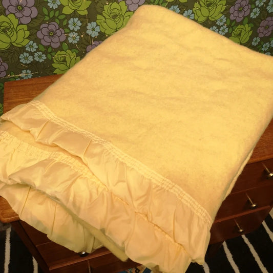 Single Soft Warm Yellow Wool Blanket Bedspread