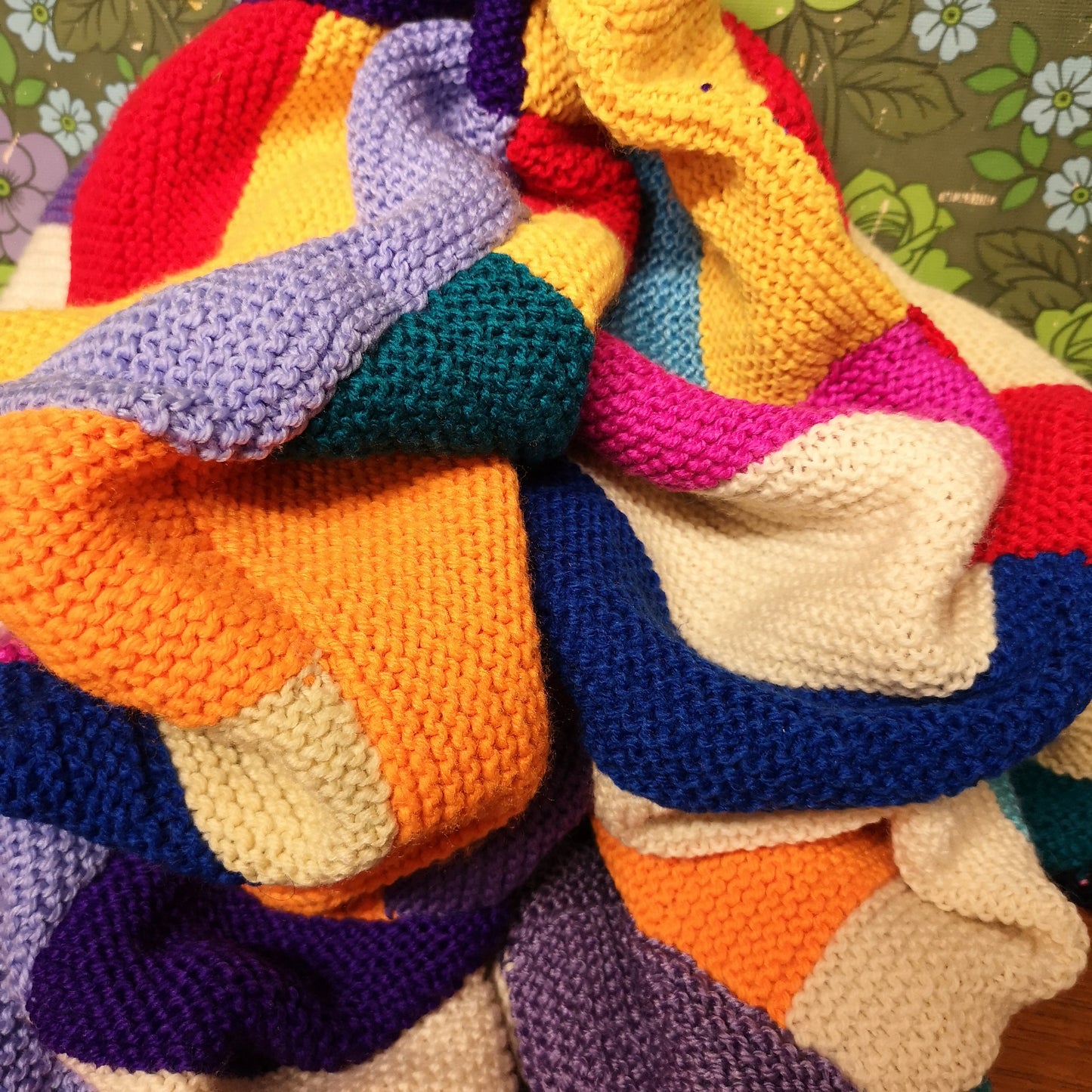 Bright Red Yellow Patchwork Granny Knitted Single Blanket Bedspread