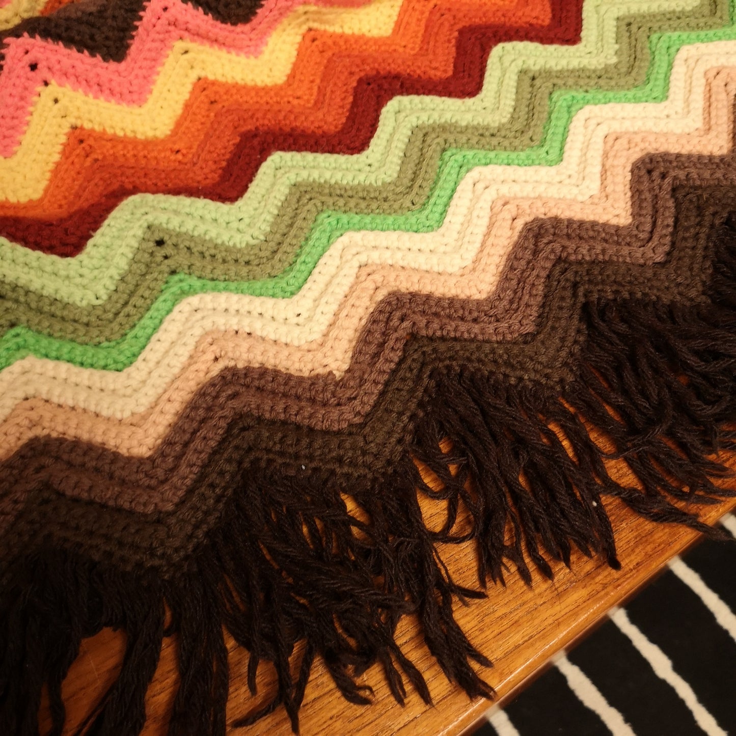 Retro Orange Green Zig Zag Stripy Fringed Single Knitted Blanket Bedspread Throw