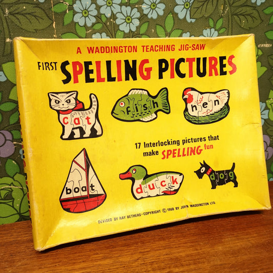 Vintage 60's Waddington First Spelling Pictures Puzzle