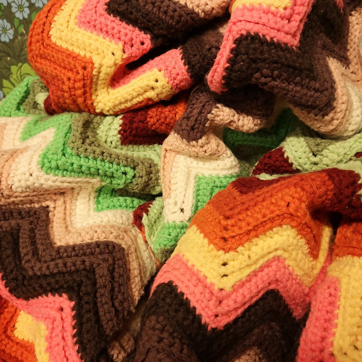 Retro Orange Green Zig Zag Stripy Fringed Single Knitted Blanket Bedspread Throw