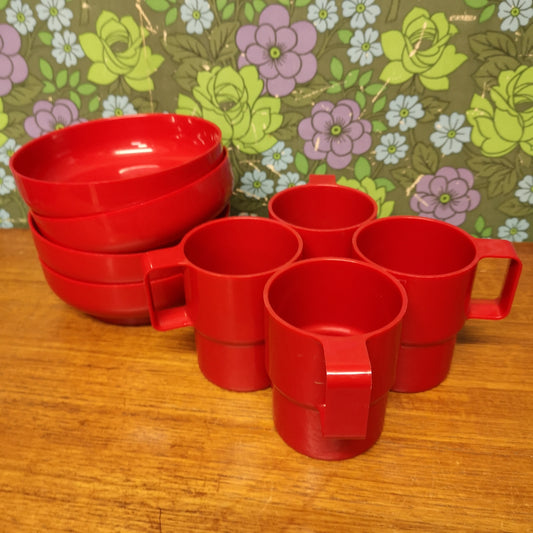Red Plastic Picnic Camping Set Bowls and Cups