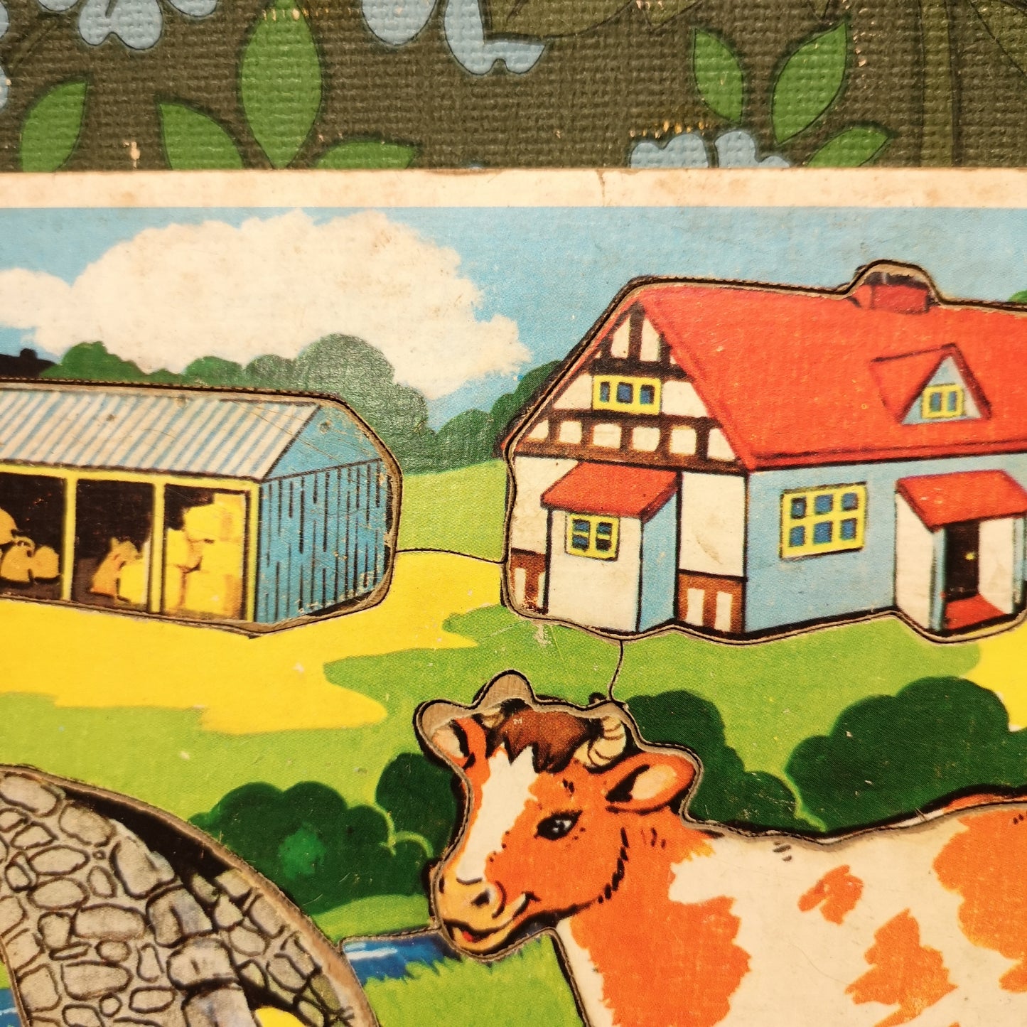 Jigsaw Wooden Farmyard Victory Tray Puzzle 1972