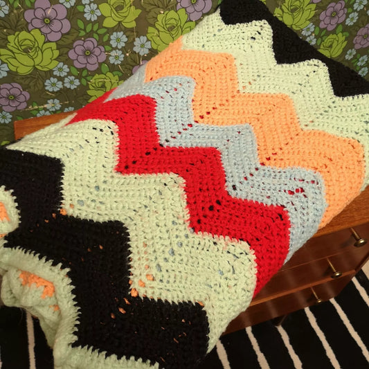 Large King Double Vintage Knitted Bright Stripy Blanket Throw Bedspread