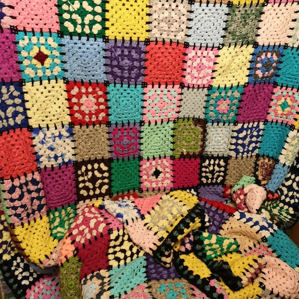 Huge Vintage Knitted Crochet Granny Squares Patchwork Blanket Throw Bedspread