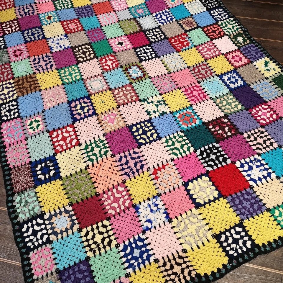 Huge Vintage Knitted Crochet Granny Squares Patchwork Blanket Throw Bedspread