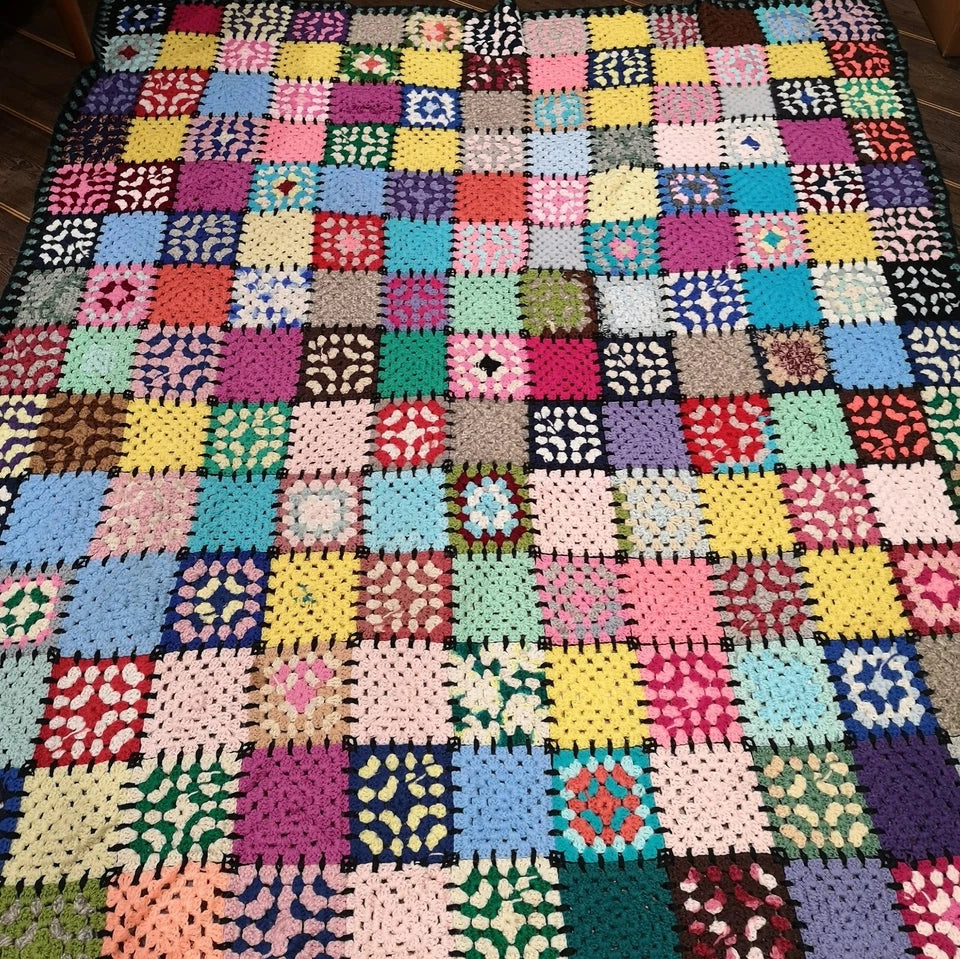 Huge Vintage Knitted Crochet Granny Squares Patchwork Blanket Throw Bedspread