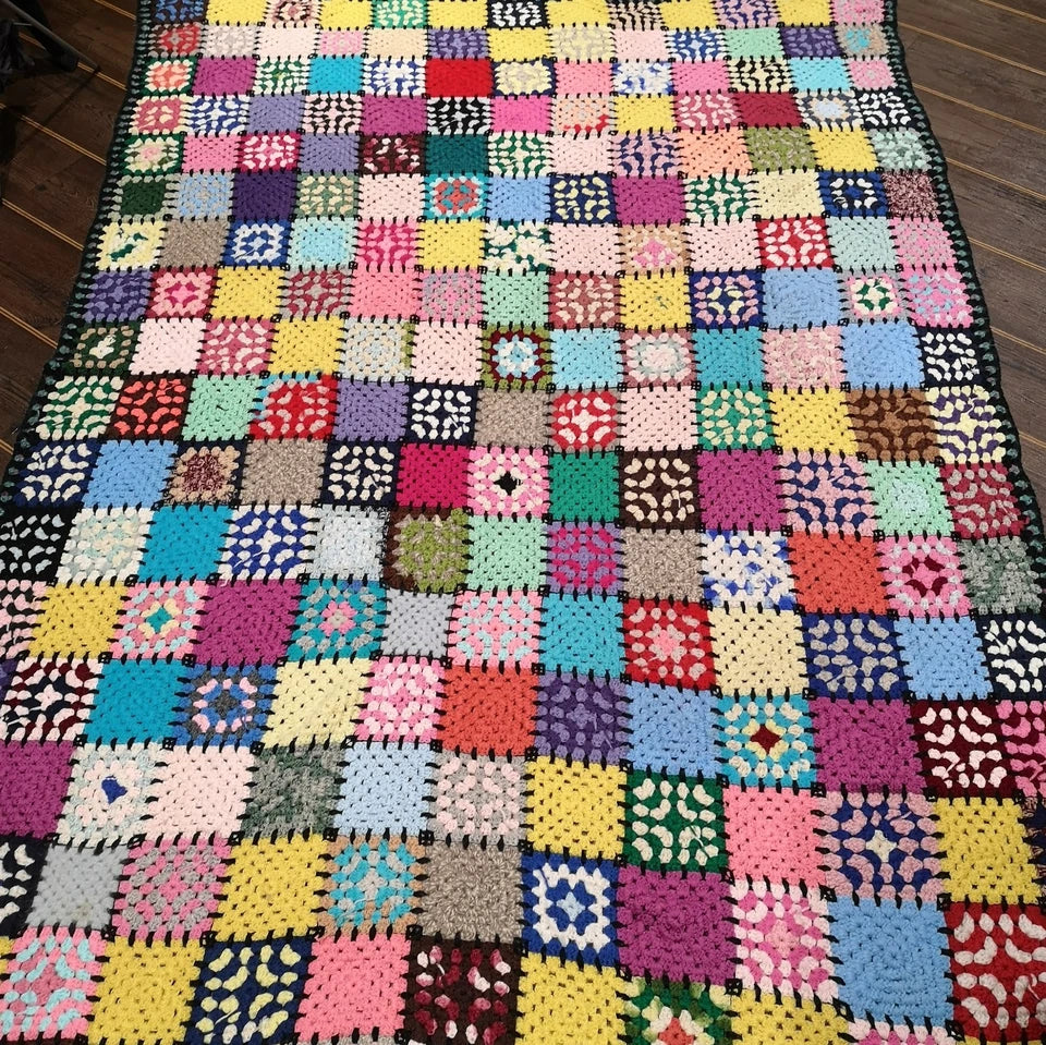 Huge Vintage Knitted Crochet Granny Squares Patchwork Blanket Throw Bedspread